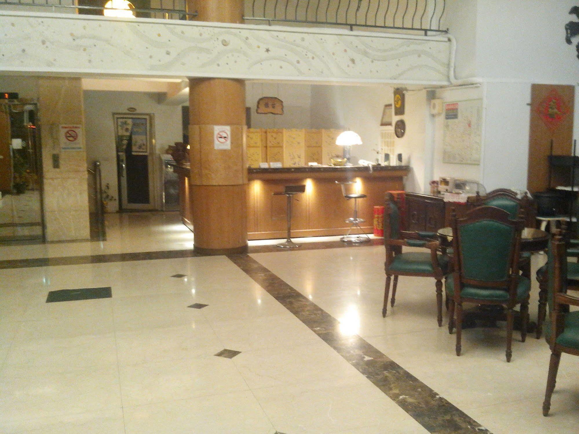 Jing Ai Hotel Luodong Dış mekan fotoğraf